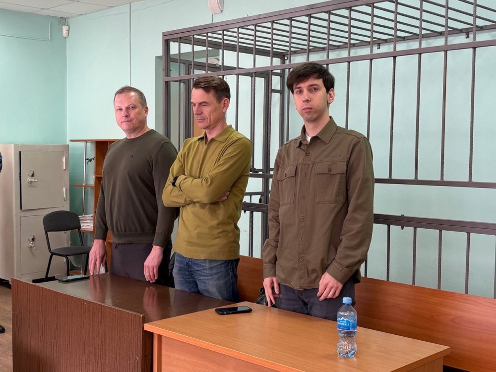 Суд оправдал саратовского студента, сломавшего однокурснику руку во время армрестлинга Суд оправдал саратовского студента, сломавшего однокурснику руку во время армрестлинга